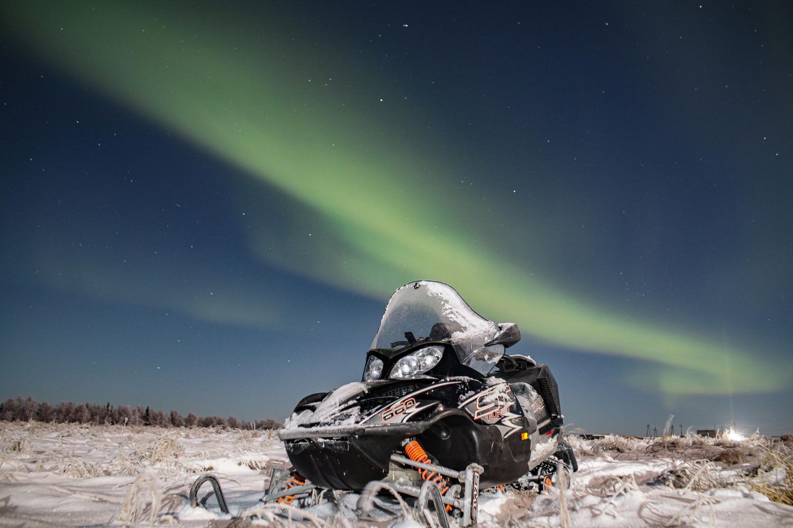 Northern Lights & Snowmobile, Finland