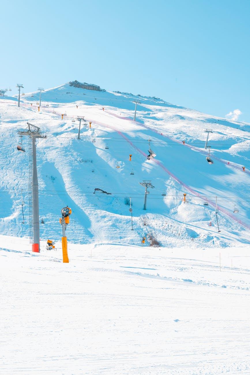 Shahdag snow roller coaster — Azerbaijan