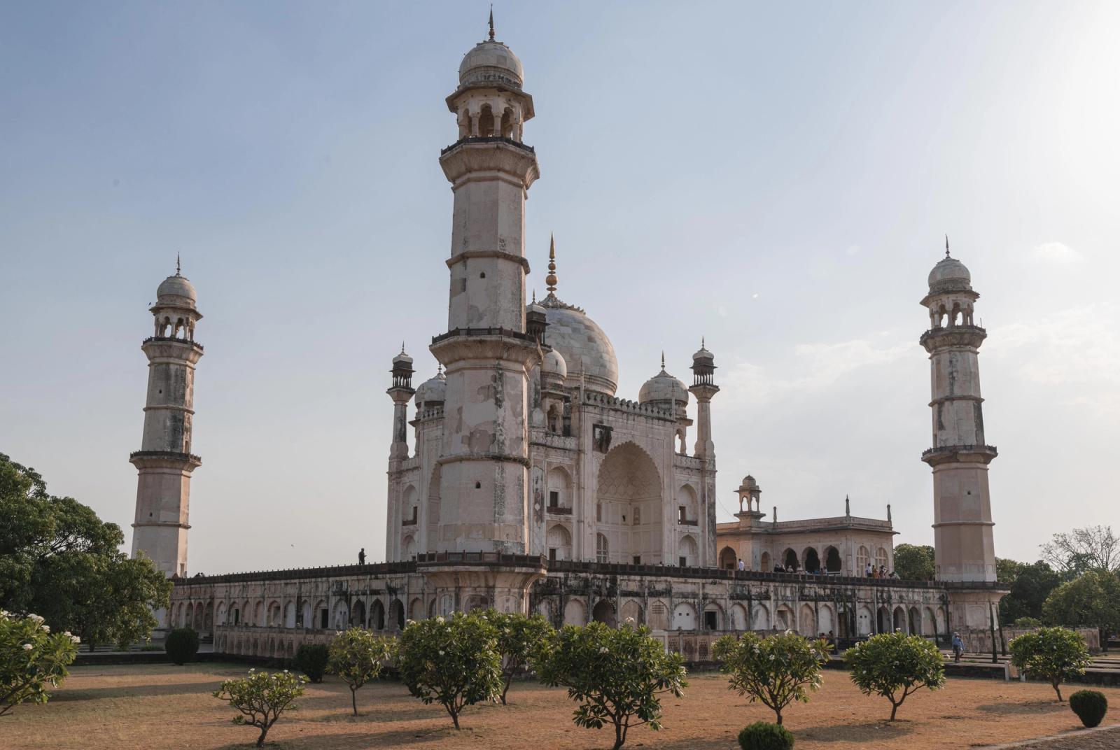 Explore Bibi Ka Maqbara's stunning architecture in Aurangabad, Maharashtra, India