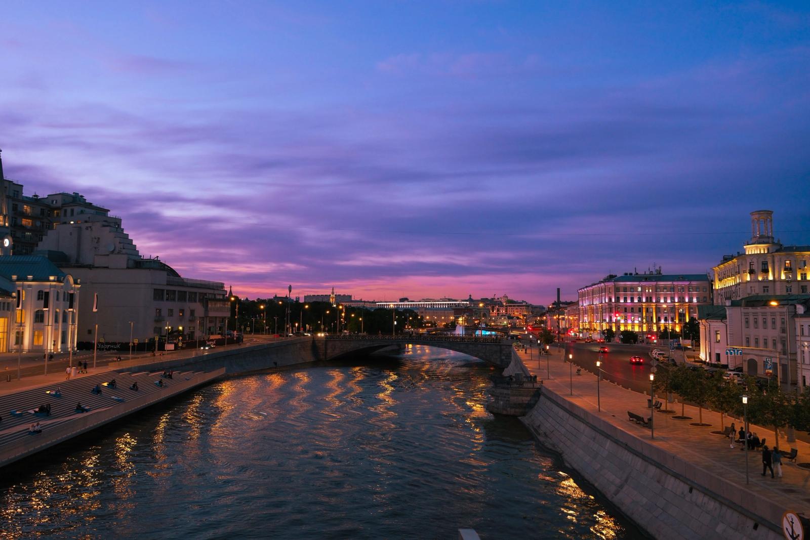 Amazing Russia: Moscow + St Petersburg