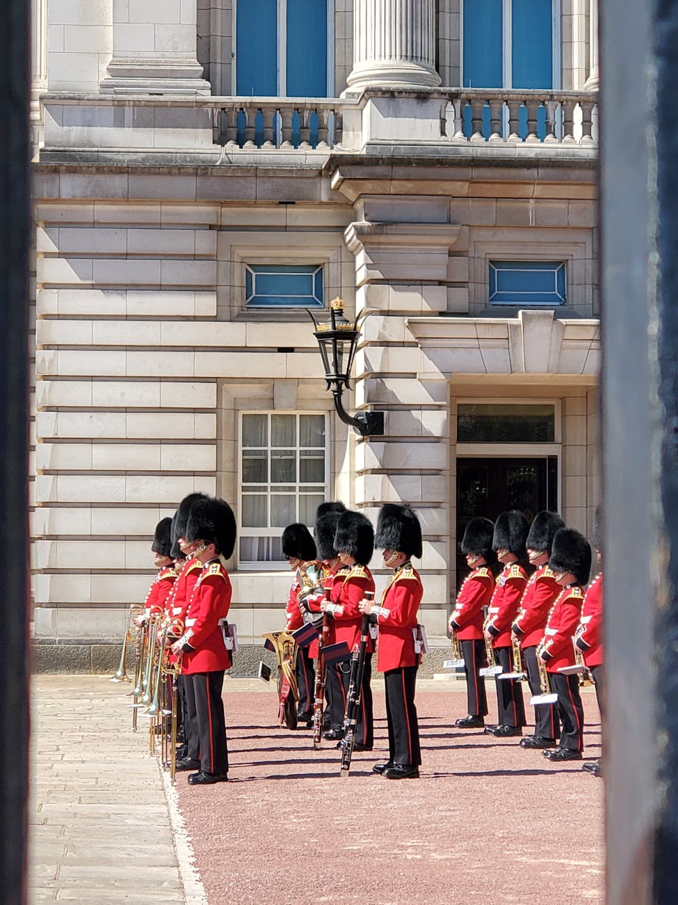 Buckingham Palace Changing Guards — UK
