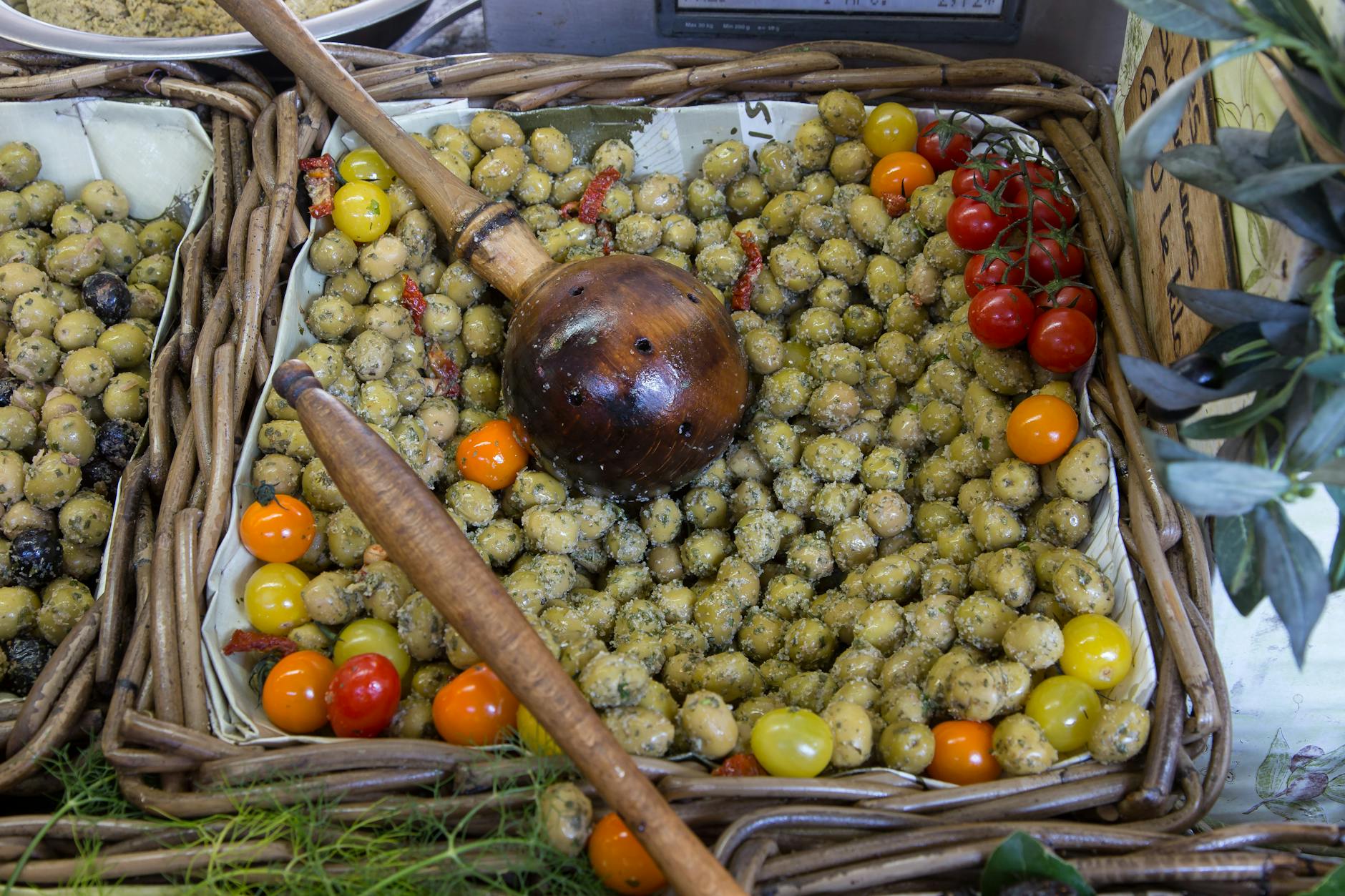 Traditional food of Switzerland + France
