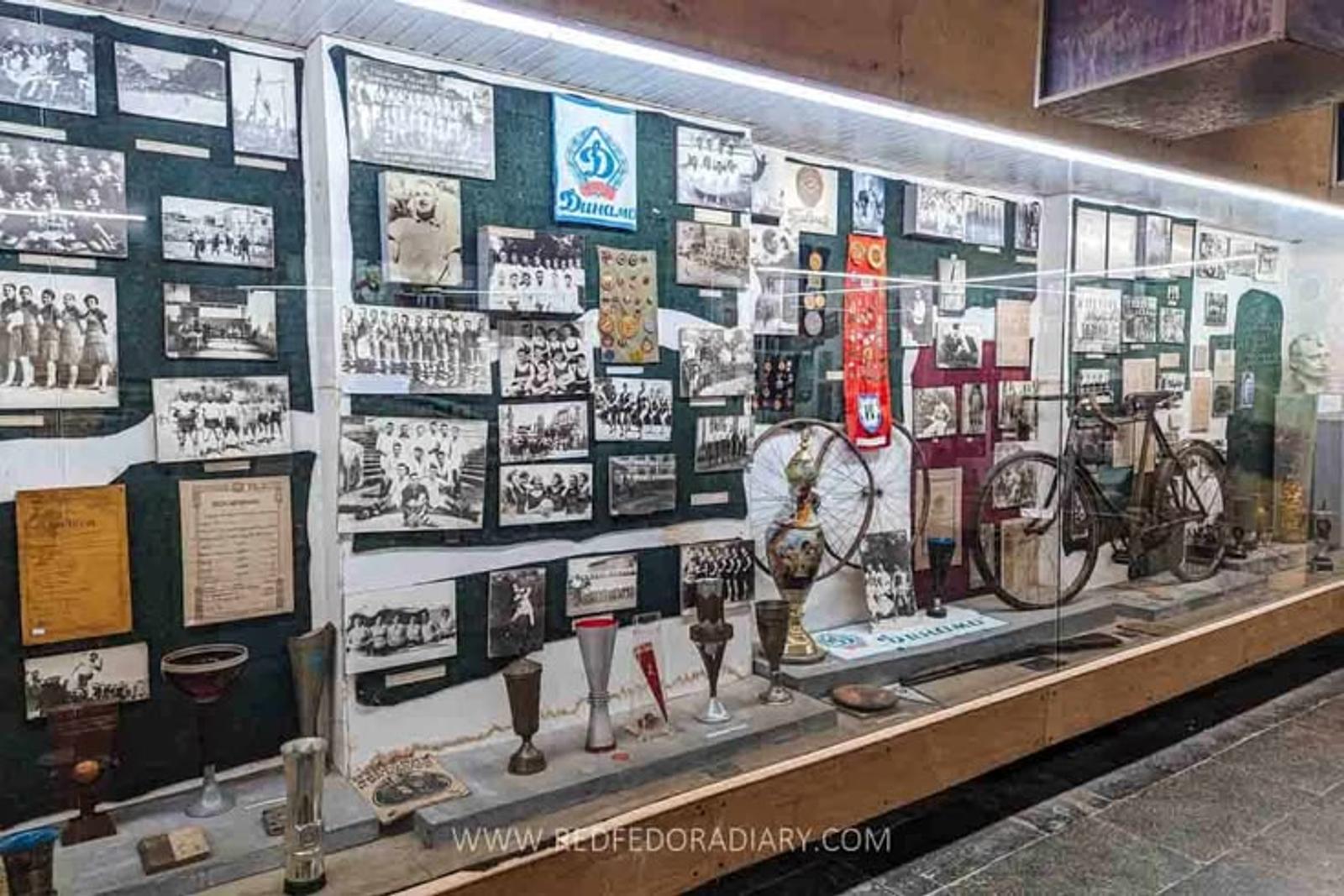 Curator-led heritage circuits