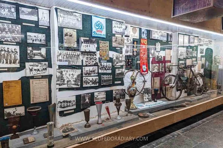 Curator-led heritage circuits