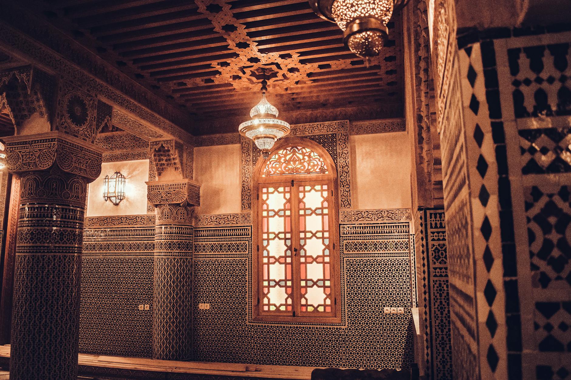 Meknes architecture at night