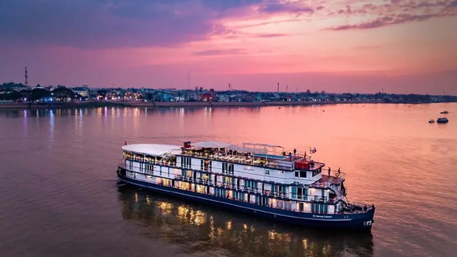 Mekong sunset cruise