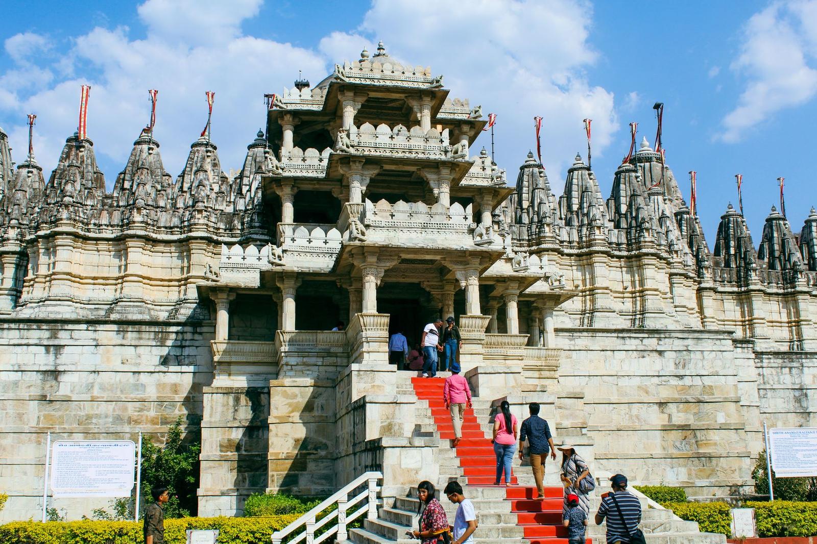 Ranakpur Jain temple — Udaipur, India