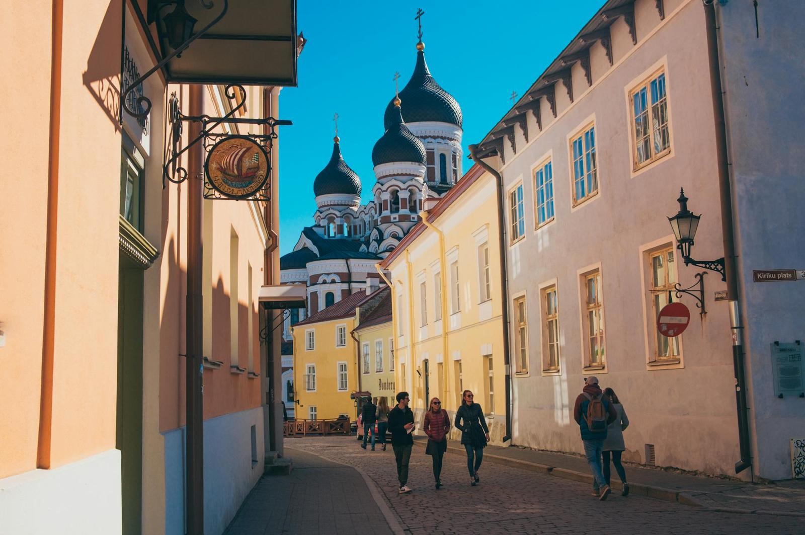 Tallinn Day Trip, Finland + Norway