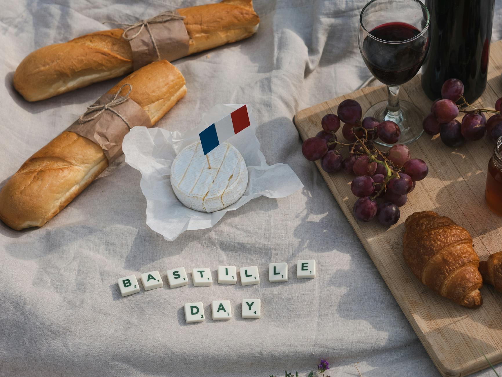 Traditional food of France + Switzerland + Italy