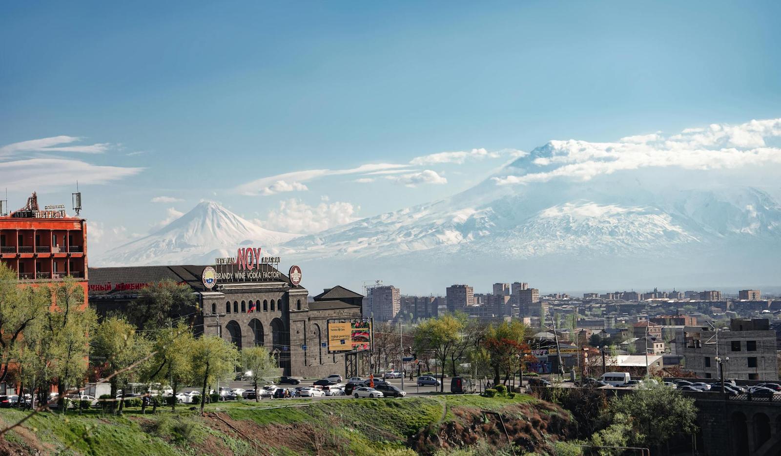 Yerevan Brandy & Temples, Azerbaijan + Georgia + Armenia
