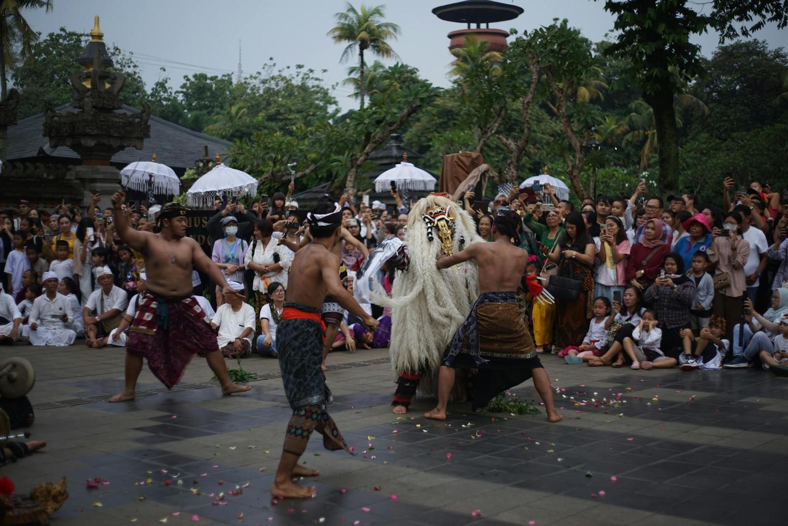 Full on day 2, Indonesia