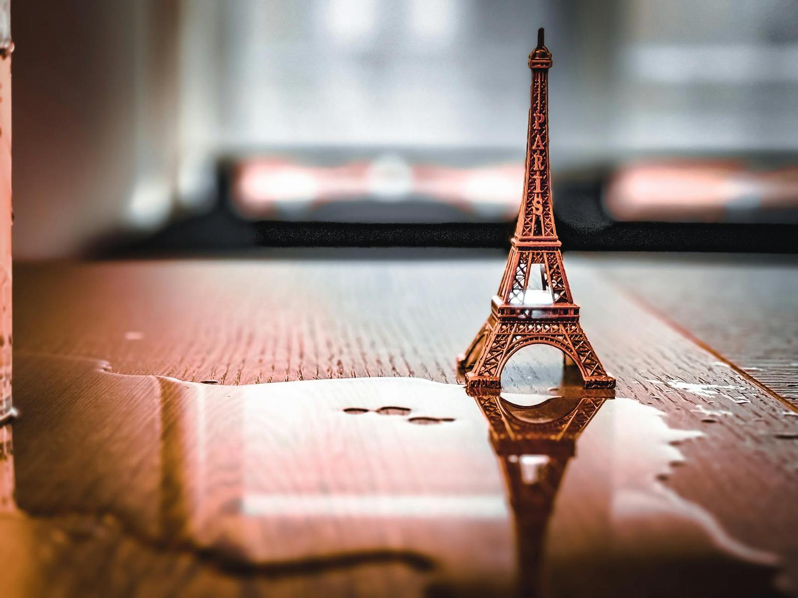 Paris Eiffel Tower Skip — Spain