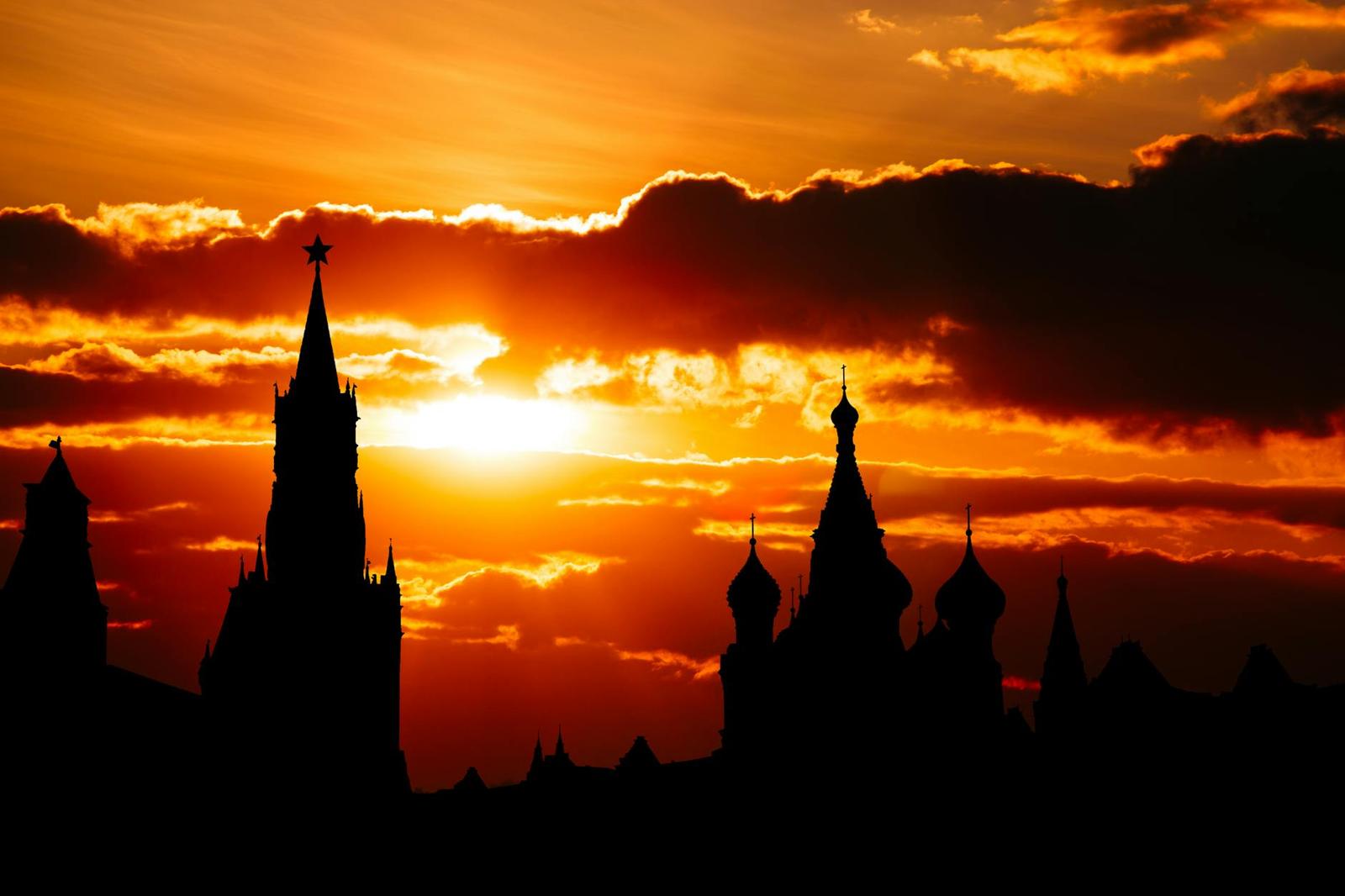 Amazing Russia: Moscow + St Petersburg