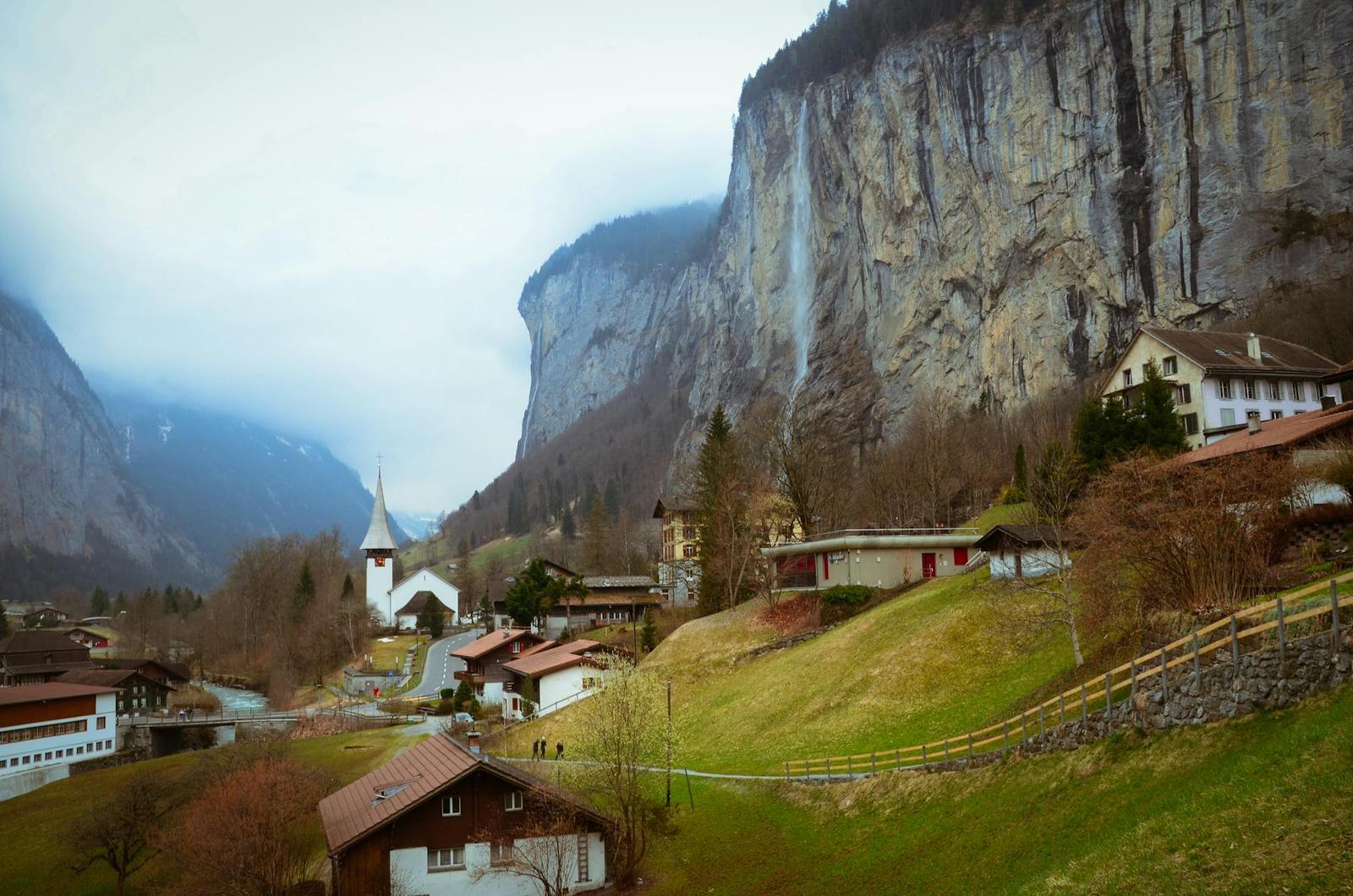 Lauterbrunnen Bern — Italy