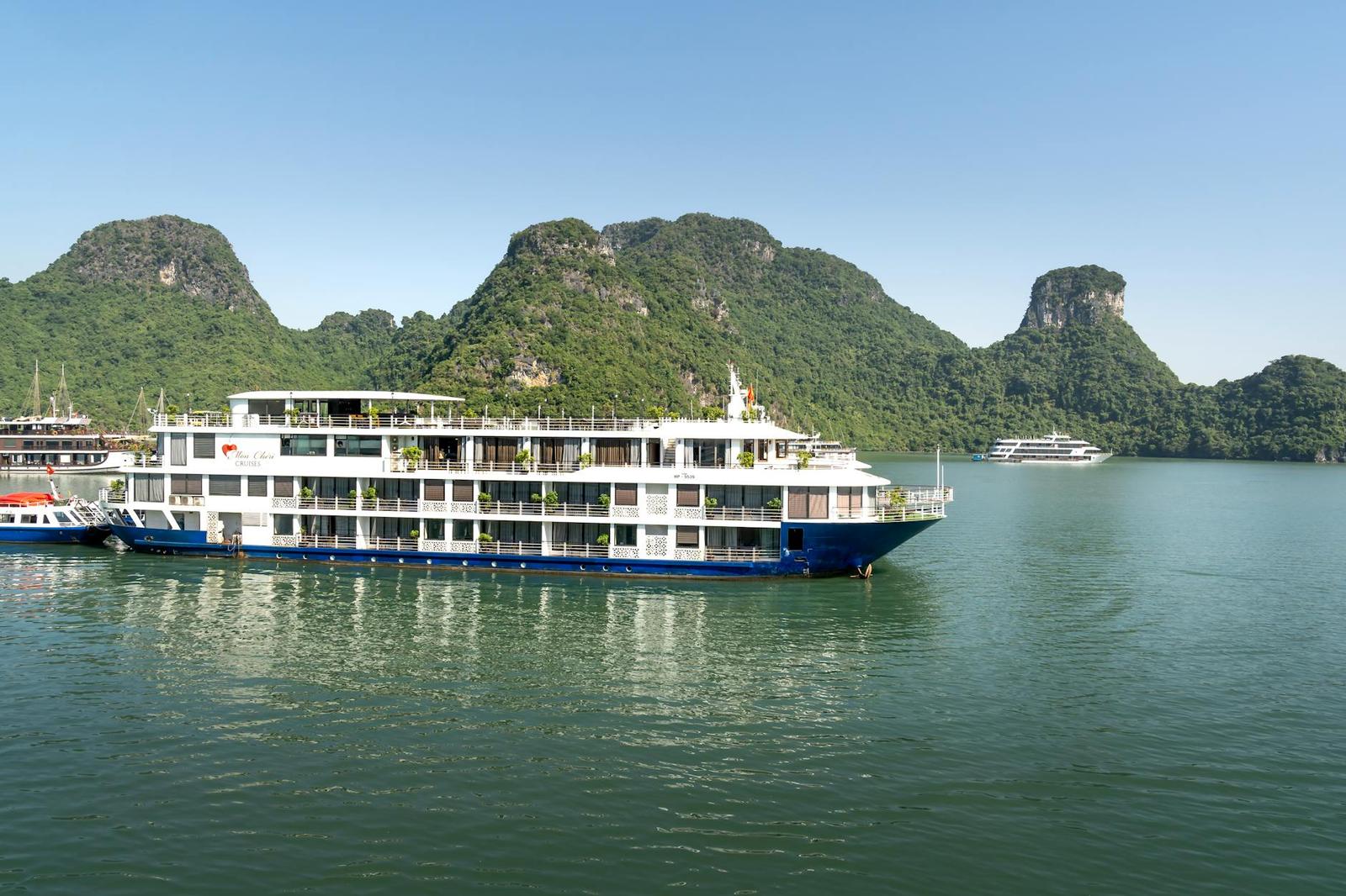 Hanoi Halong Overnight Cruise — Vietnam