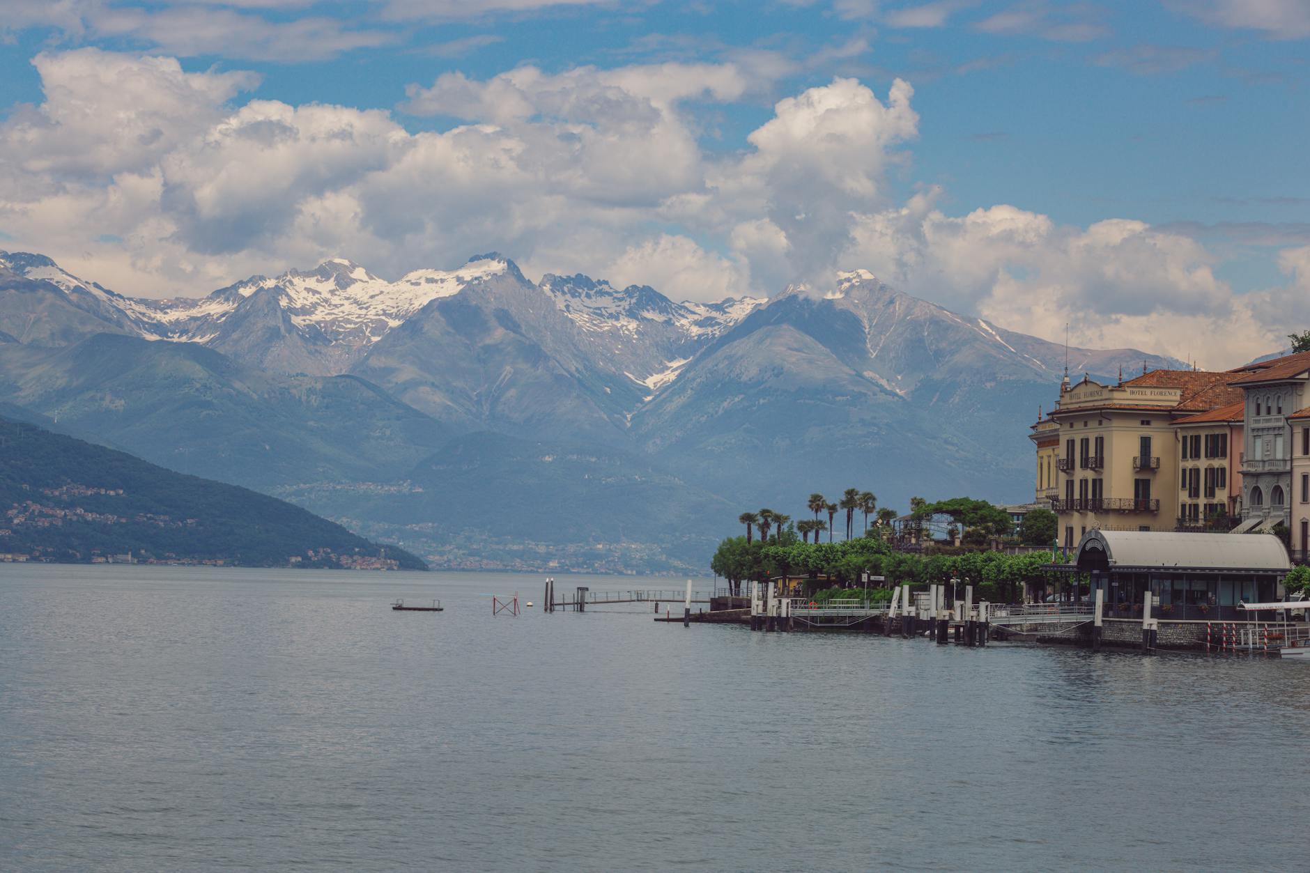 Milan Lake Como Bellagio — Switzerland
