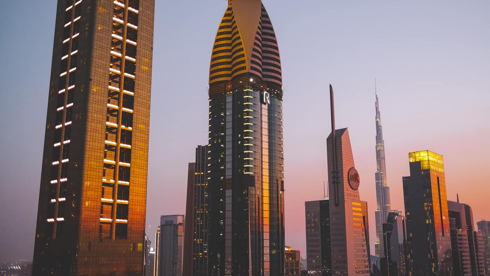 DUBAI 1 HR 30 MINS 140 KM architecture at night