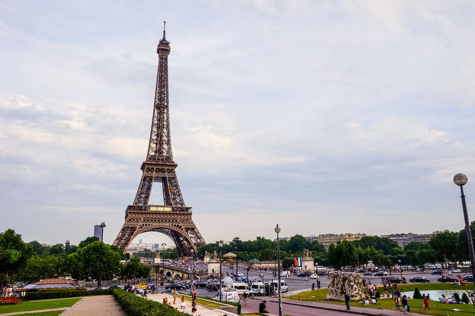 A striking view of the Eiffel Tower in Paris