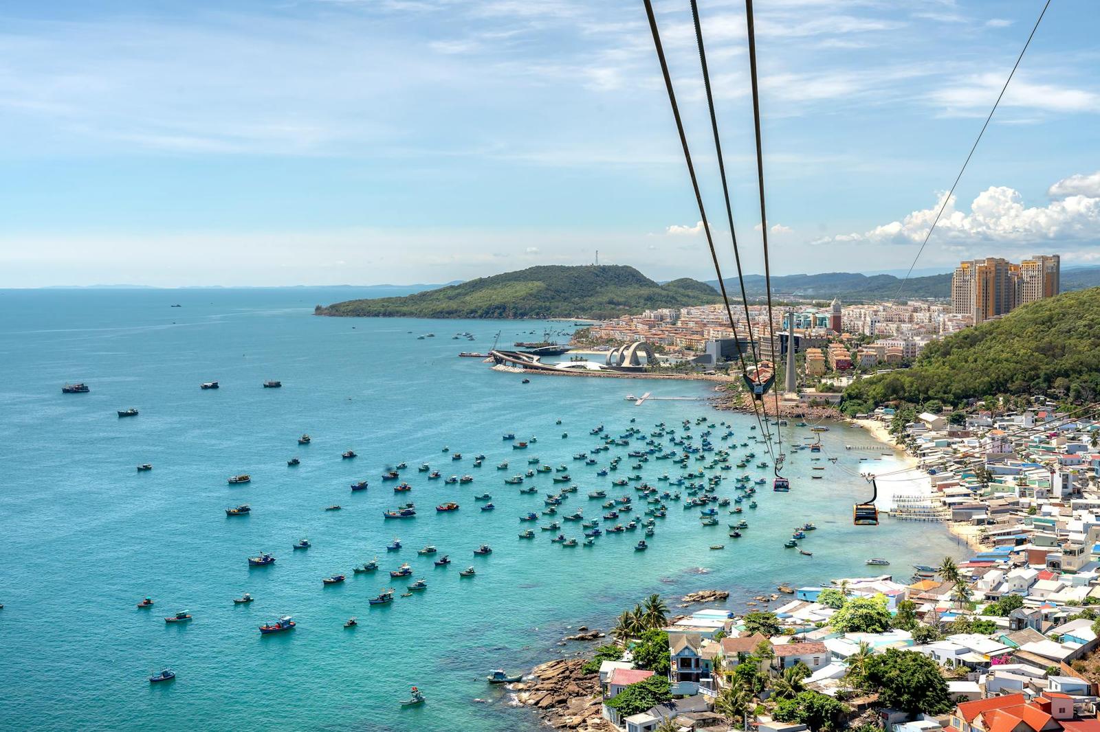 Hon Thom Cable Car & Aquatopia, Vietnam