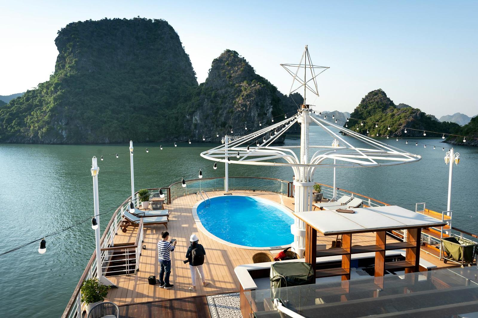 Overnight among — Halong Bay, Vietnam