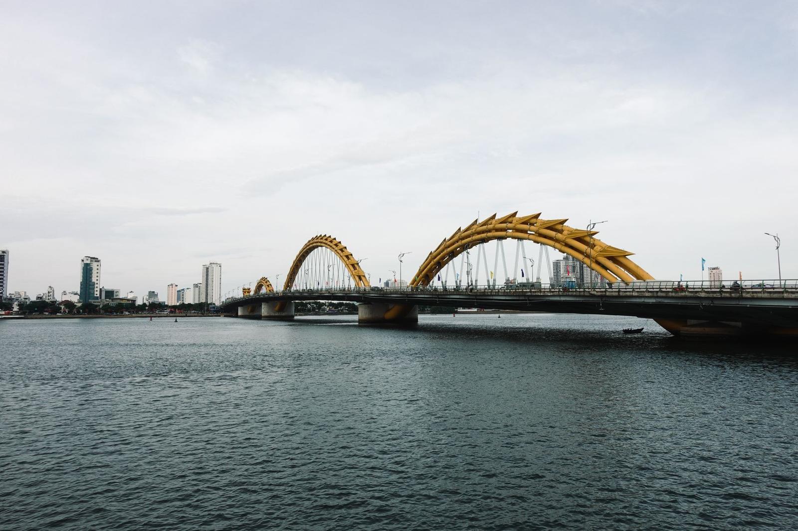 A stunning view of the iconic Dragon Bridge spanning the Han River in Da Nang, Vietnam