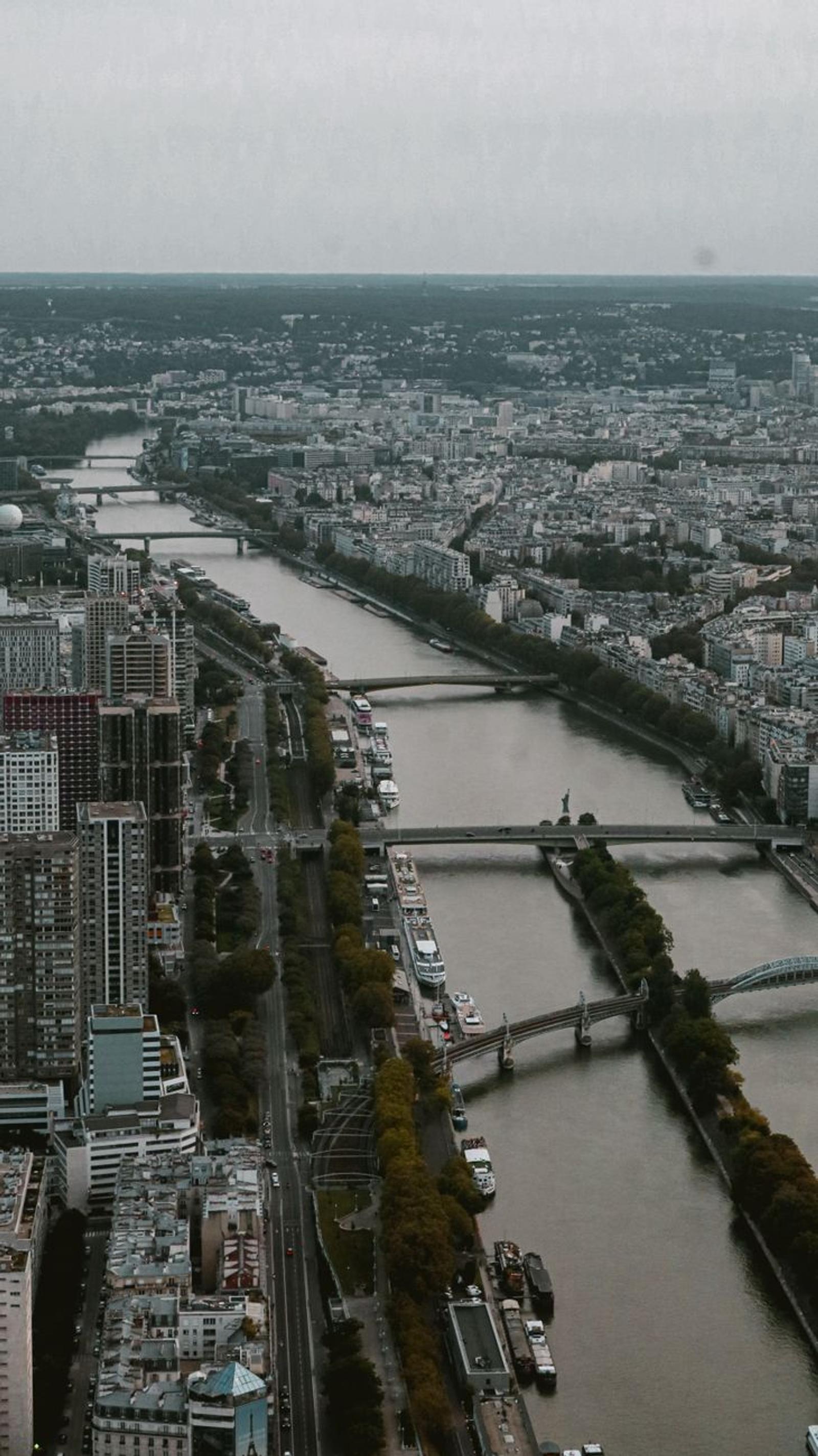 Eiffel Tower Level Seine — Switzerland