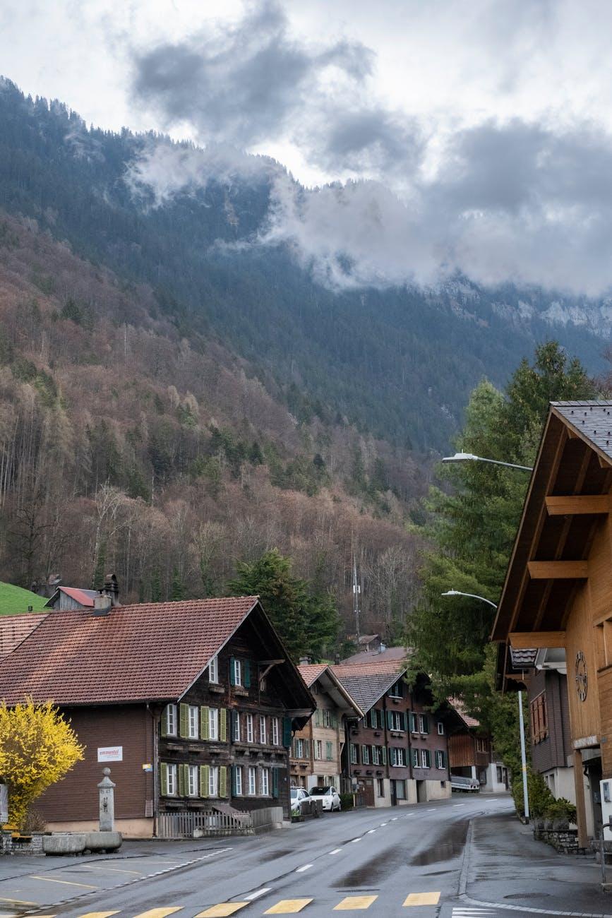 Interlaken Paris — Switzerland