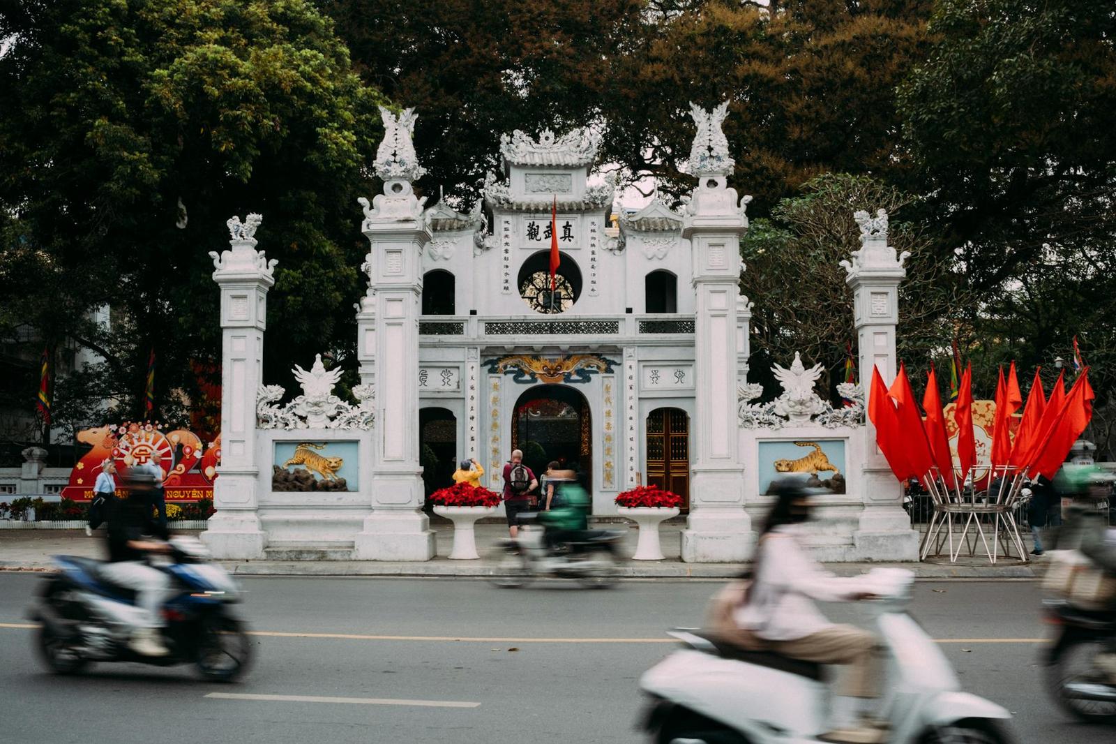 Hanoi Nang Cam Thanh — Vietnam
