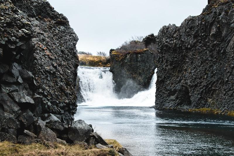 Basalt columns