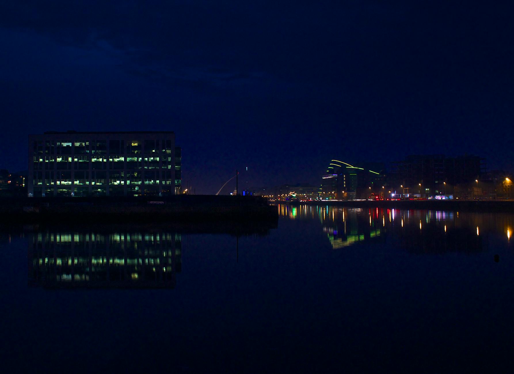 DUBLIN architecture at night