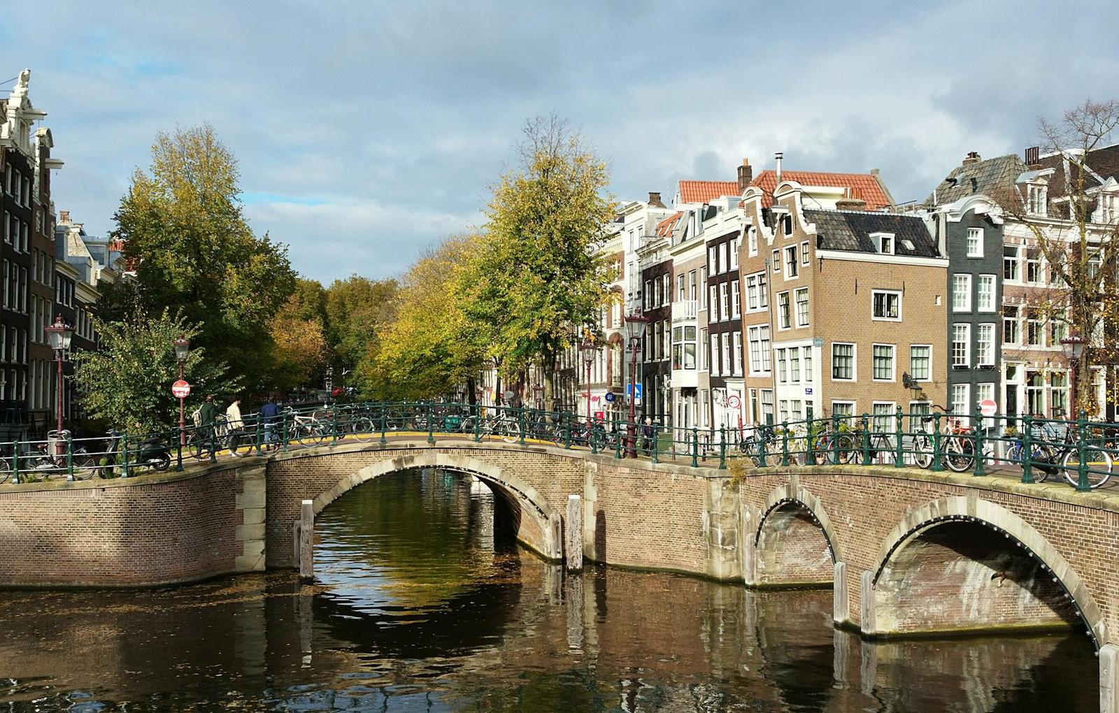 Amsterdam Paris — Switzerland