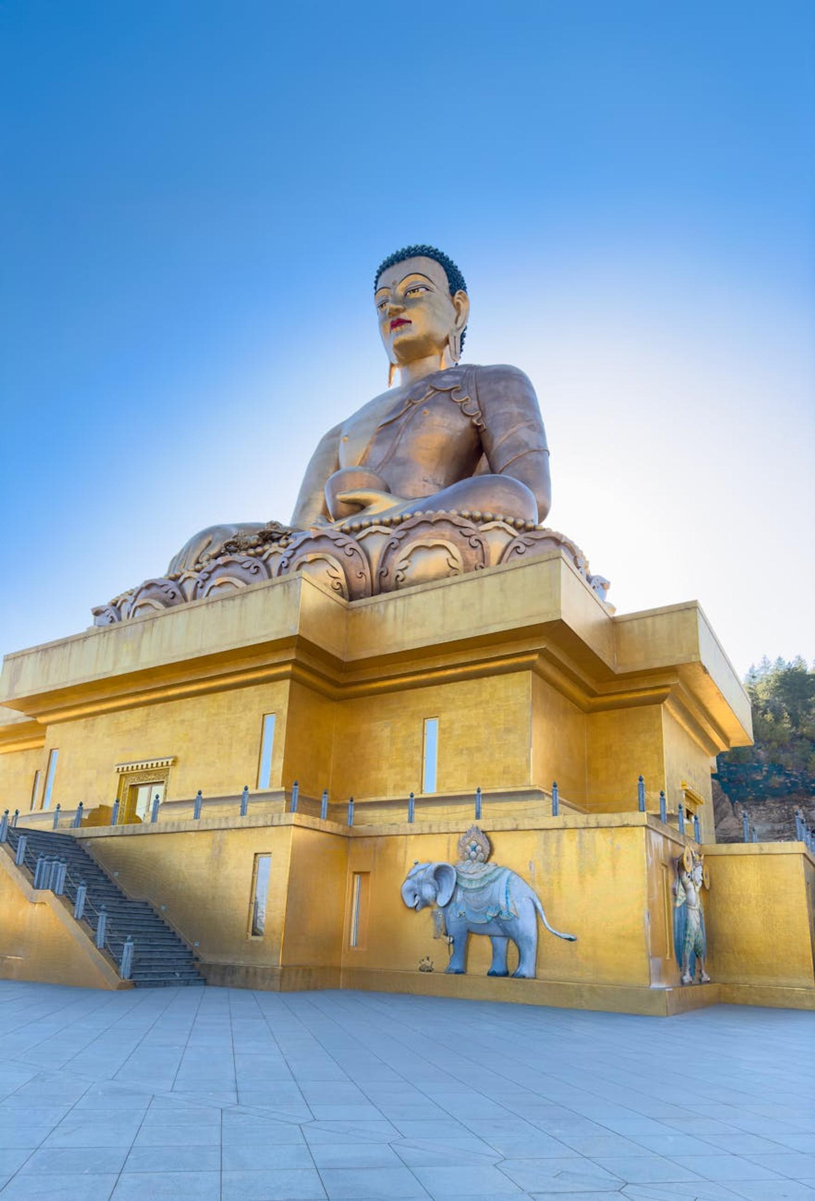 A stunning view of the Buddha Dordenma statue, a giant golden Buddha in Thimphu, Bhutan