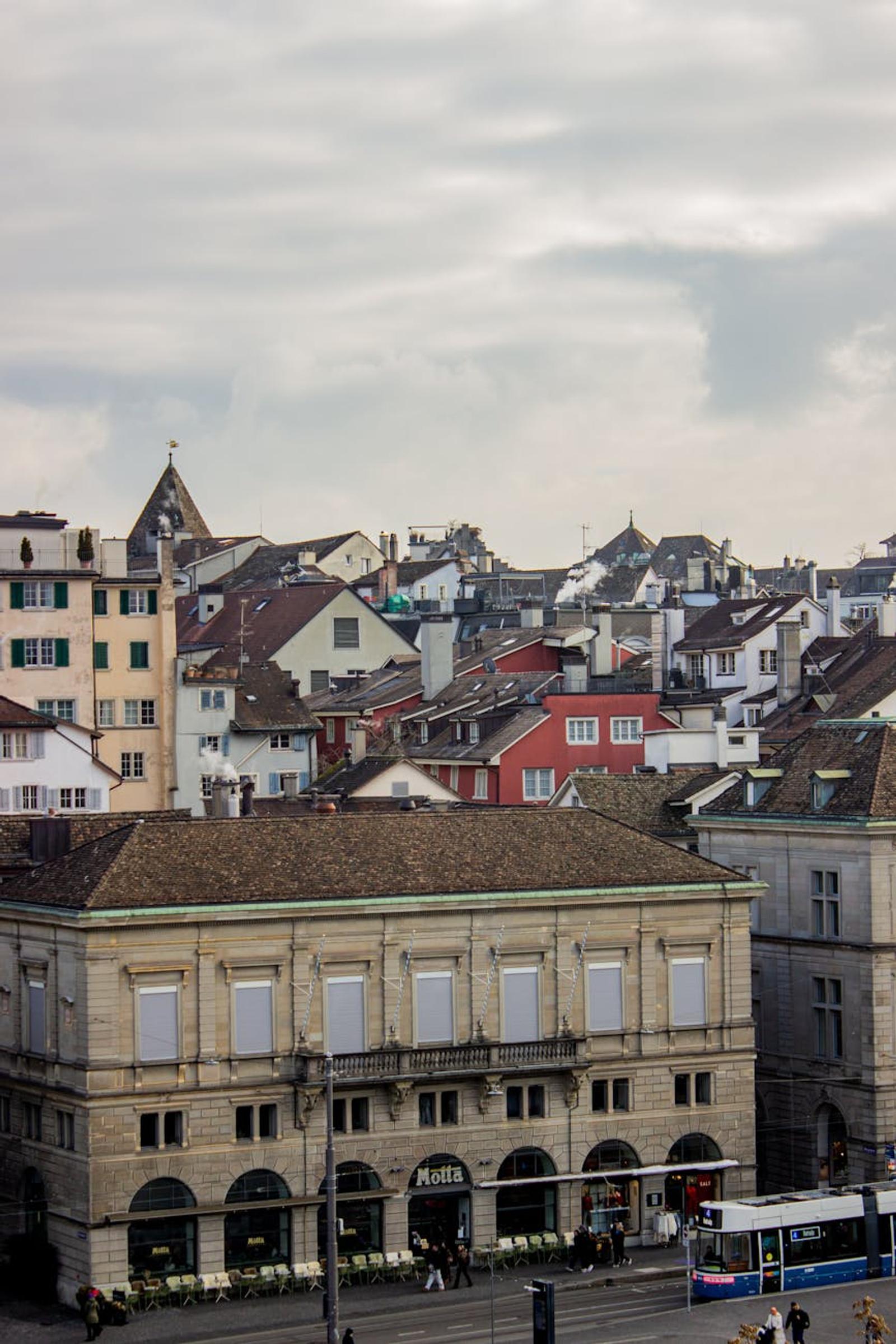 Hop Hop Off City — Switzerland