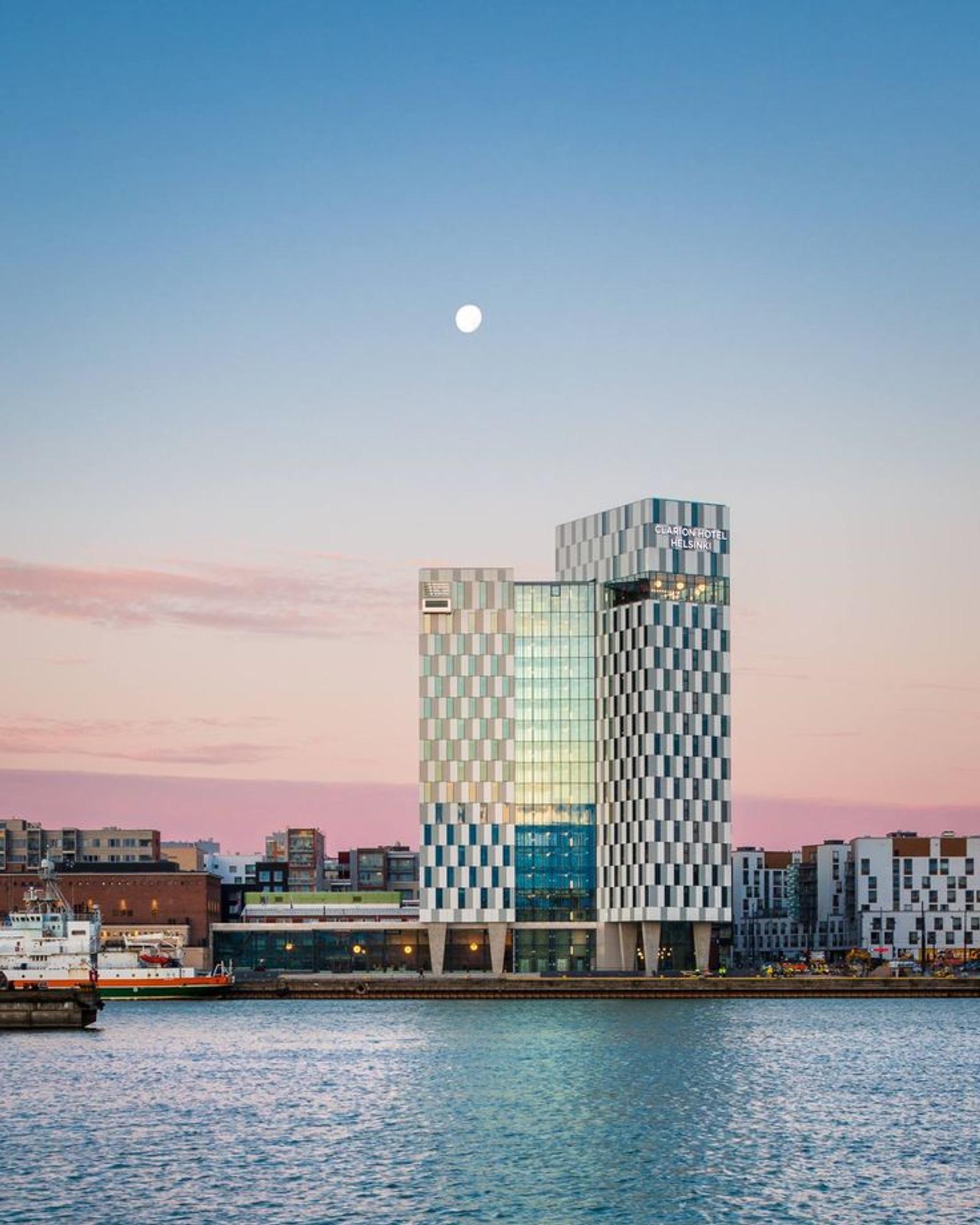 Clarion Hotel the Hub, Oslo (2 N)