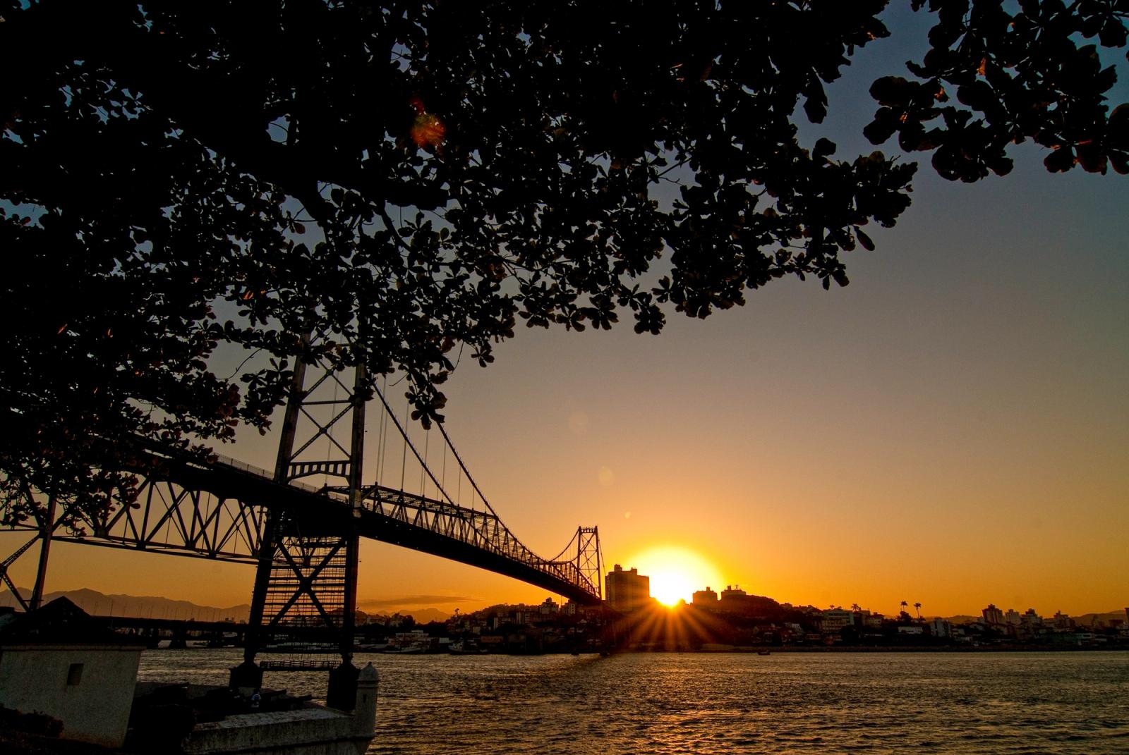 Embarkation at Kolkata & Sunset River Welcome