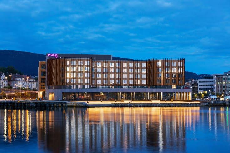 Home Hotel Bryggen, Bergen (2 N)