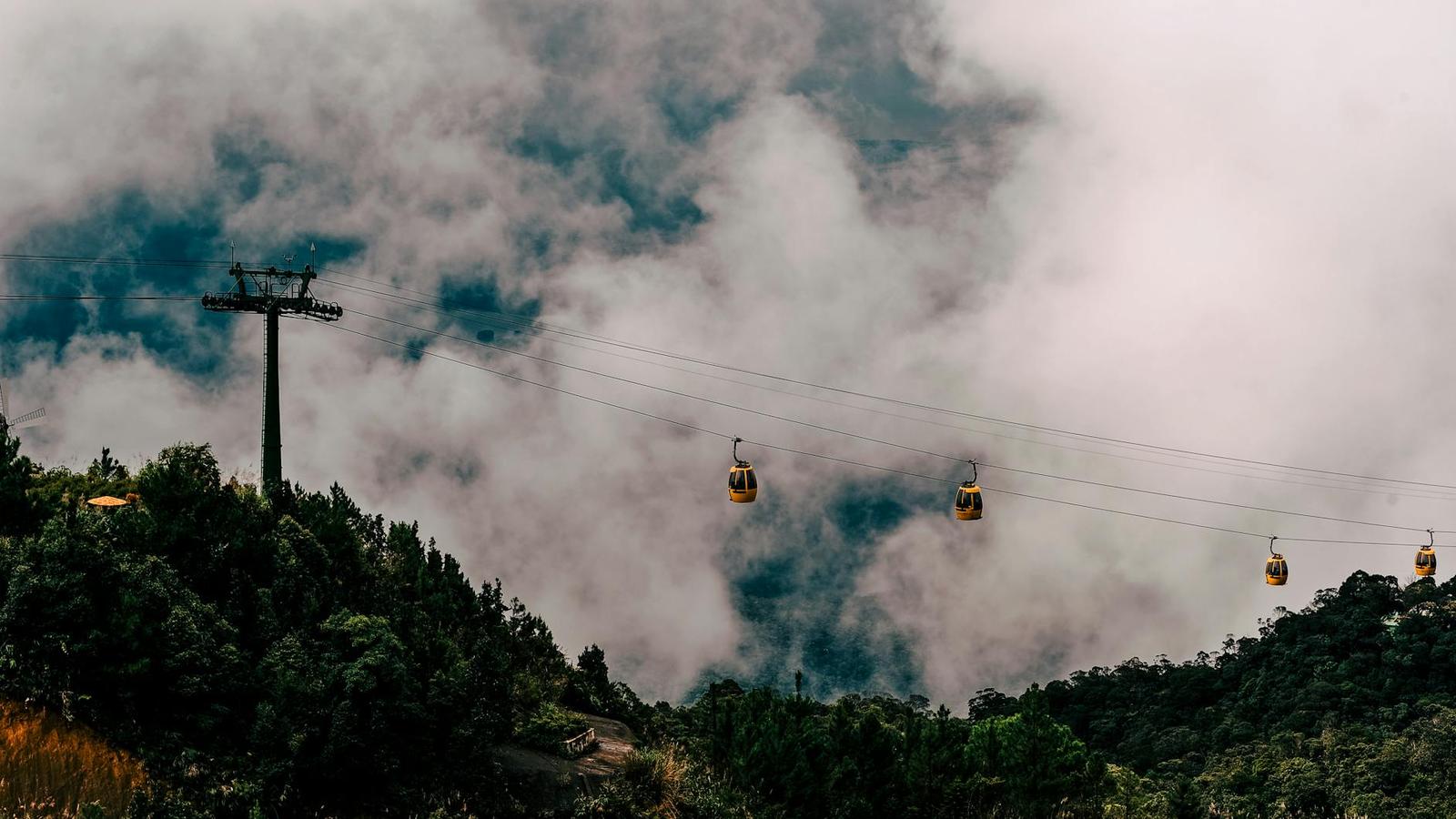Genting Highlands & Cable Car, Malaysia + Singapore