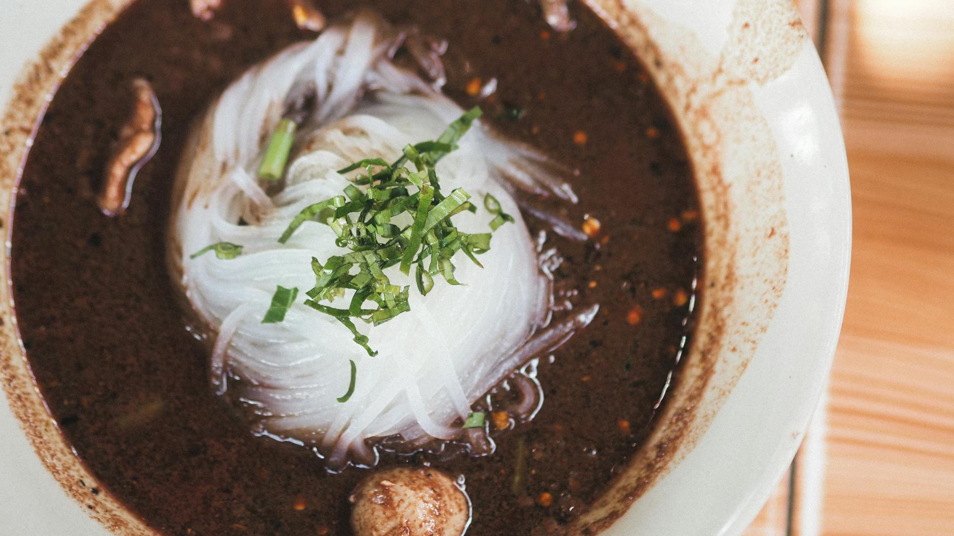 Traditional food of Singapore + Thailand