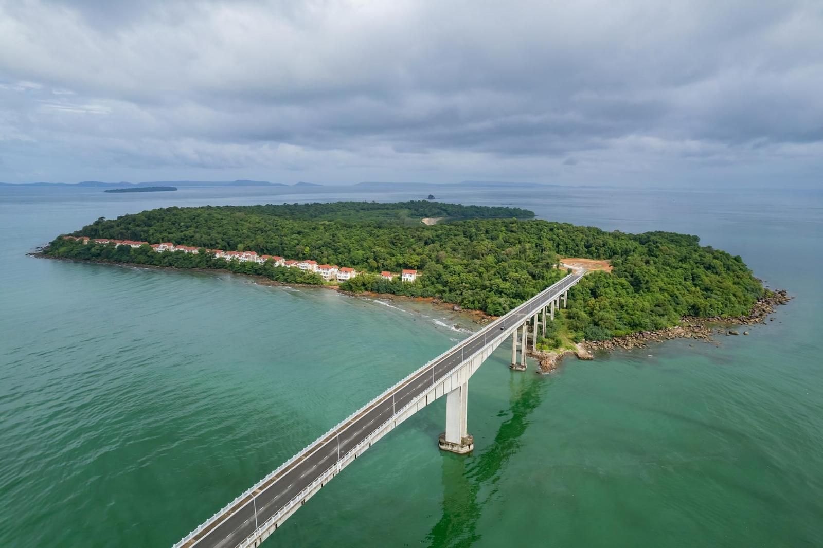 Overland To Sihanouk Ville on day 7, Cambodia