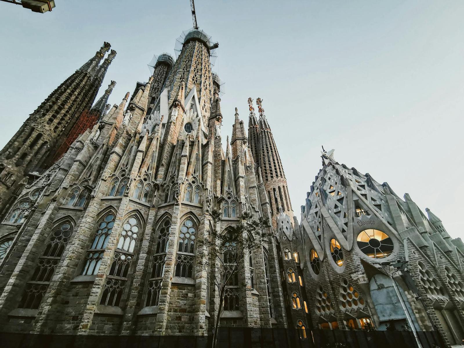 Sagrada on day 4, Spain + Portugal