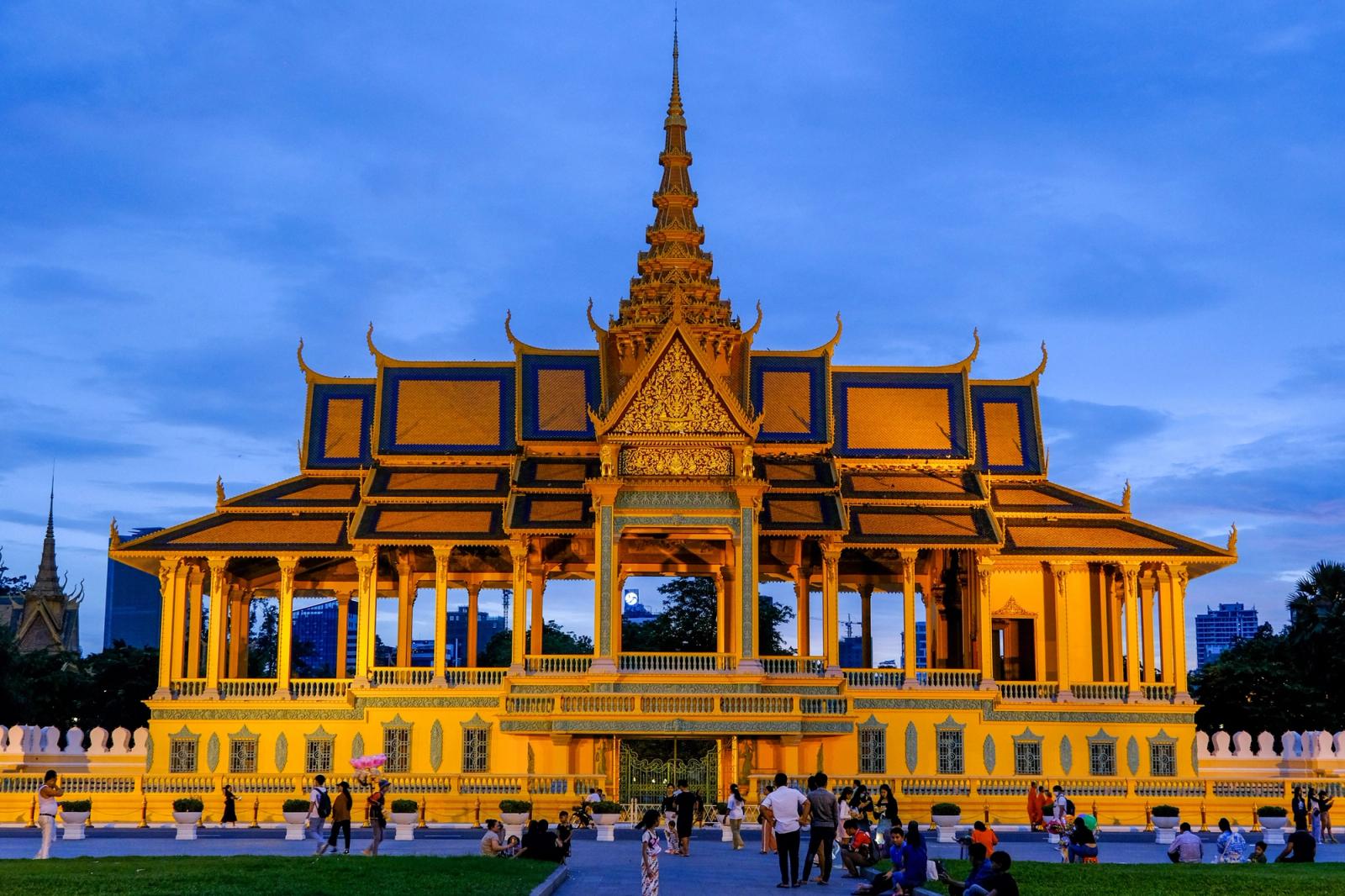 Stunning view of the Royal Palace in Phnom Penh, Cambodia, illuminated at dusk