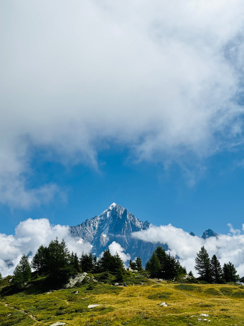A portrait moment in France + Switzerland + Italy