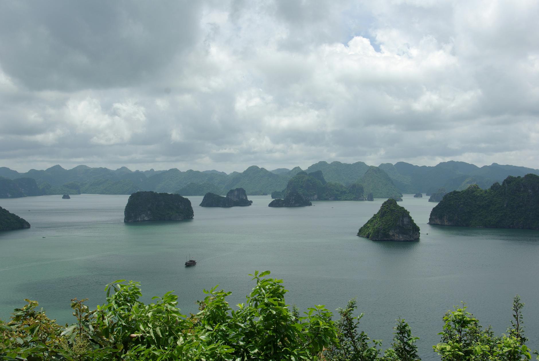 Halong — Halong Bay, Vietnam