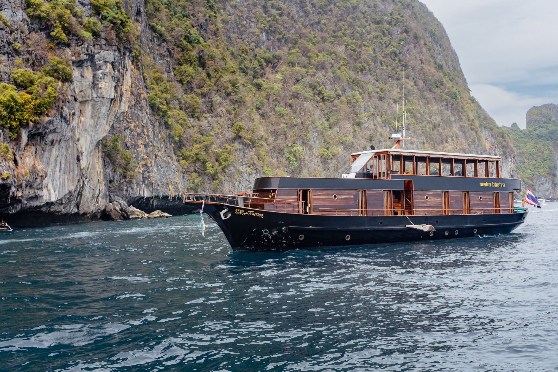 FULL DAY ORCHID SPA + BOUNTY DINNER CRUISE (B, Indonesia
