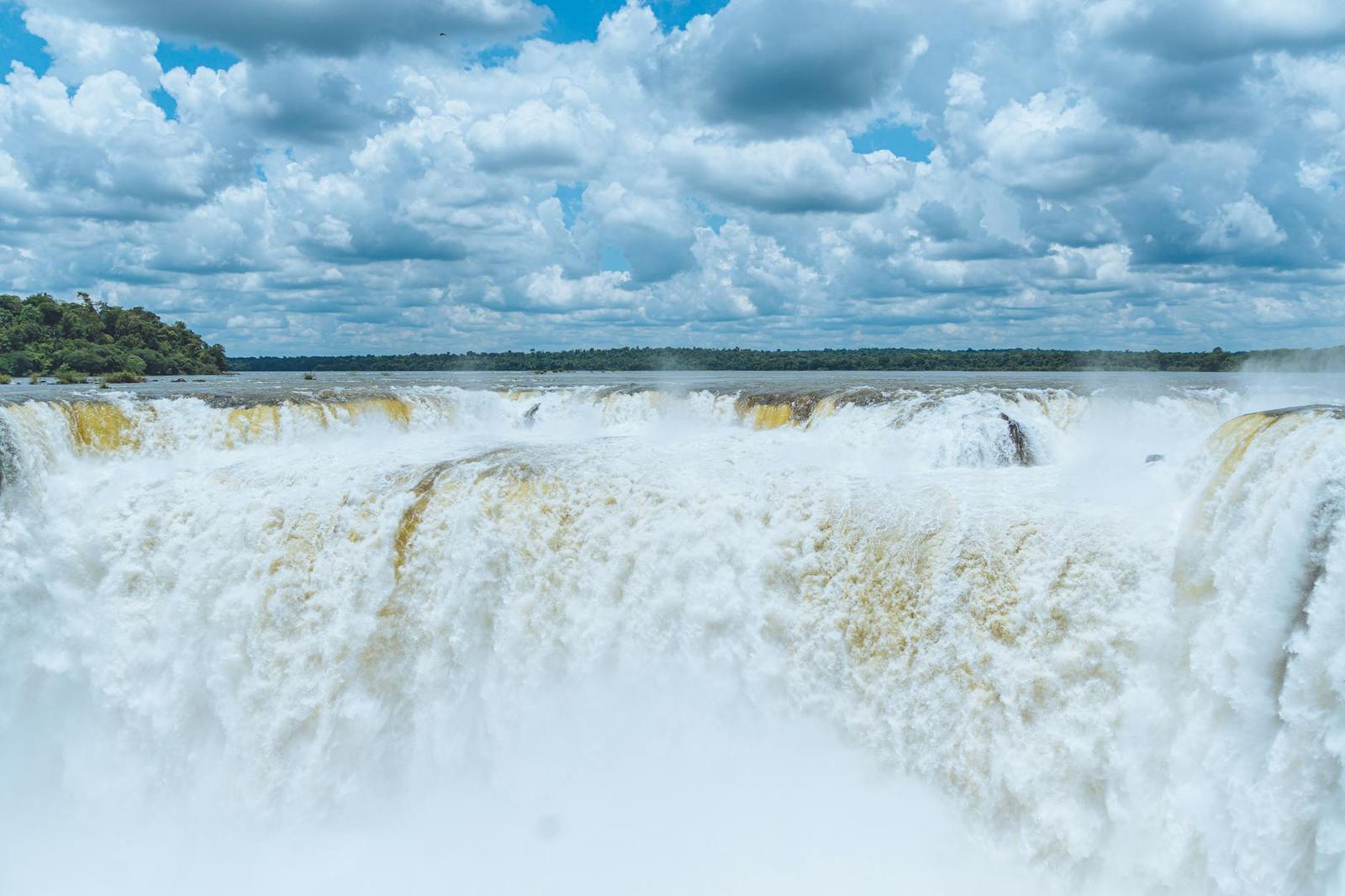 Argentinian Devil'S Throat, Brazil + Argentina