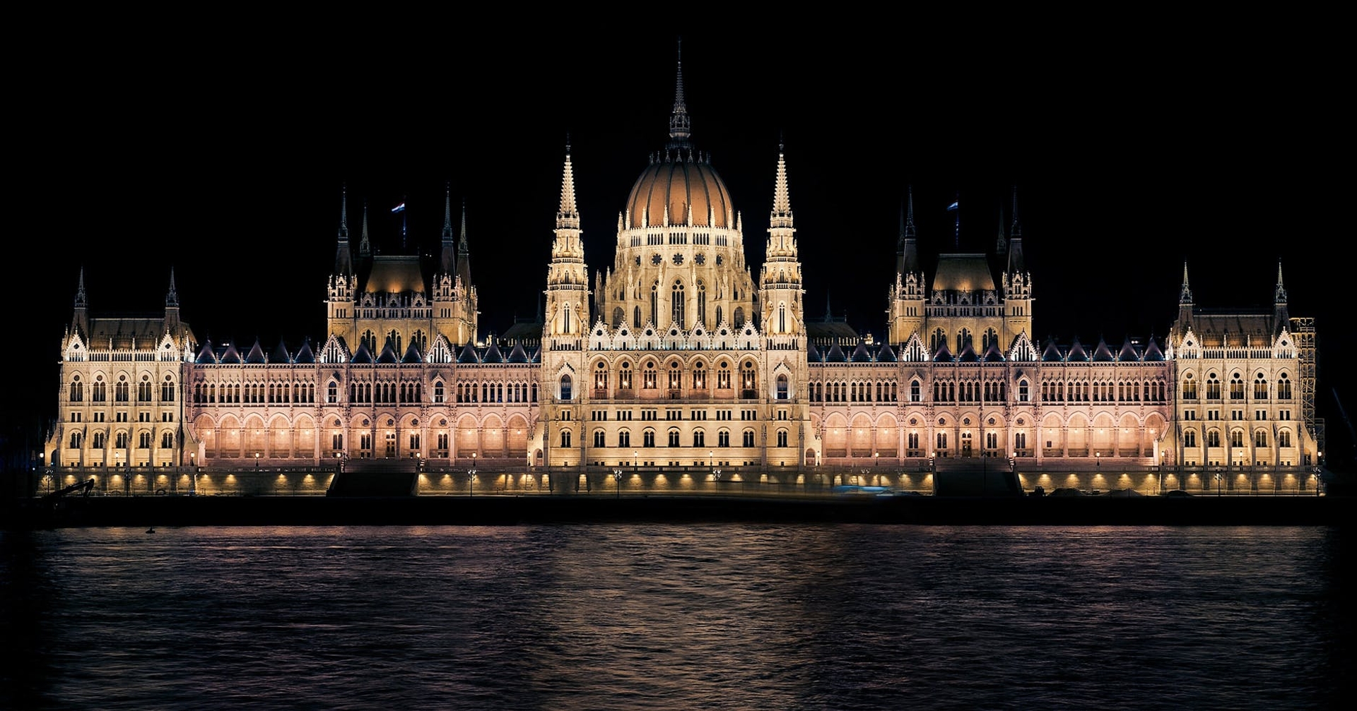 VISIT architecture at night