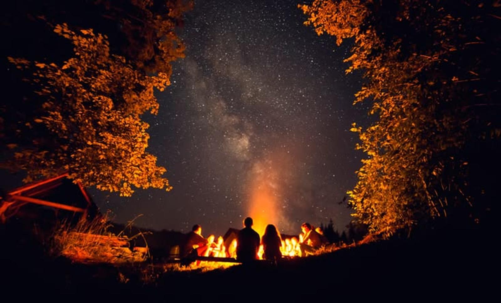 Stargazing bonfire