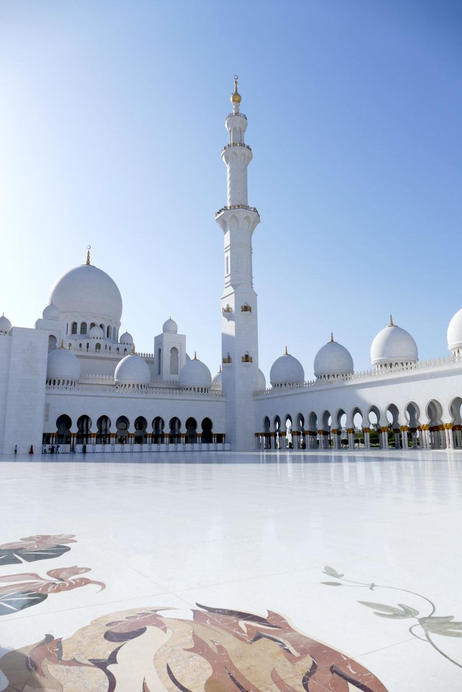White marble courtyard at the Sheikh Zayed Grand Mosque