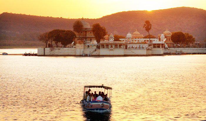 Sunset cruise on Lake Pichola