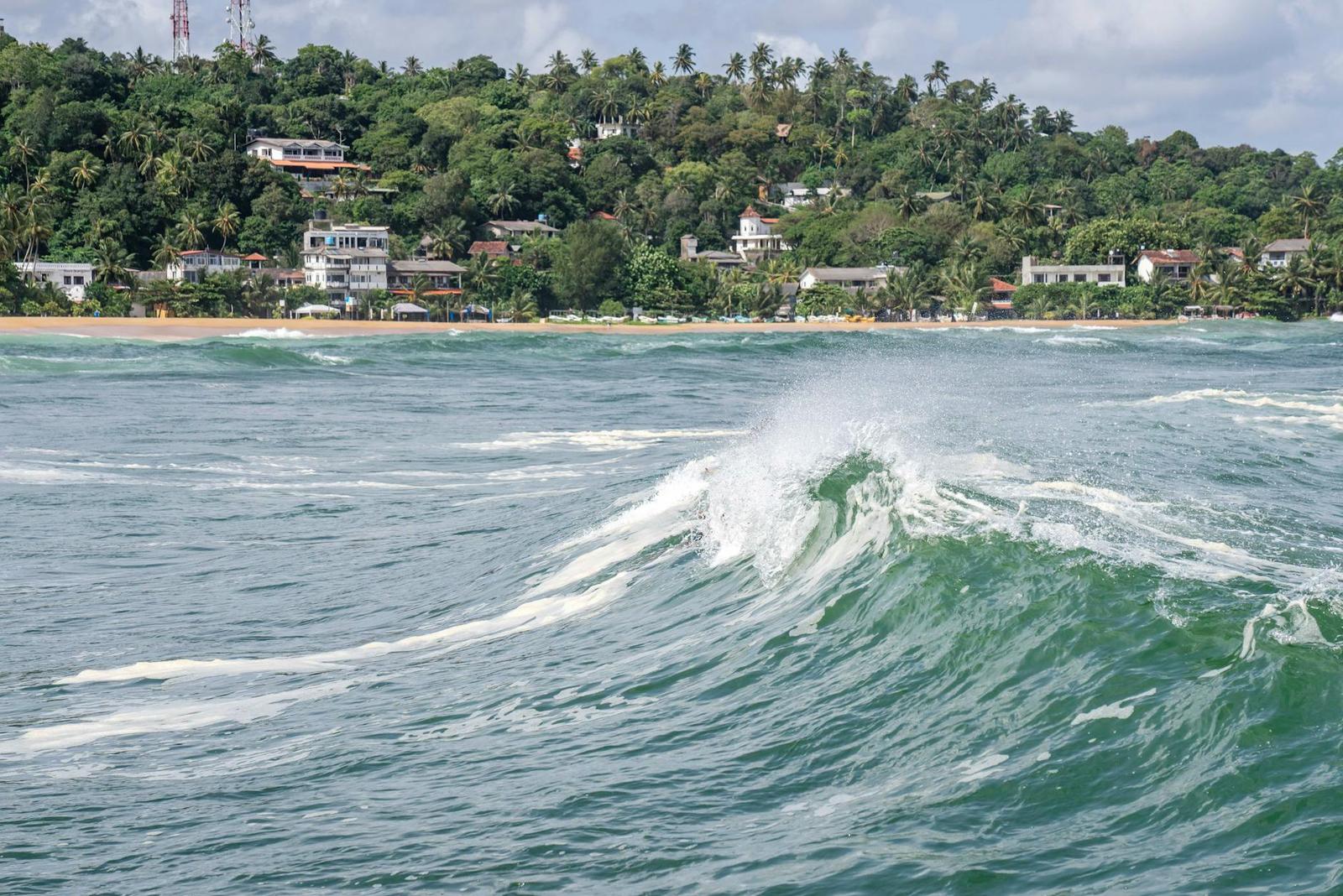 CITY TOUR. VISIT UNAWATUNA BEACH, Sri Lanka
